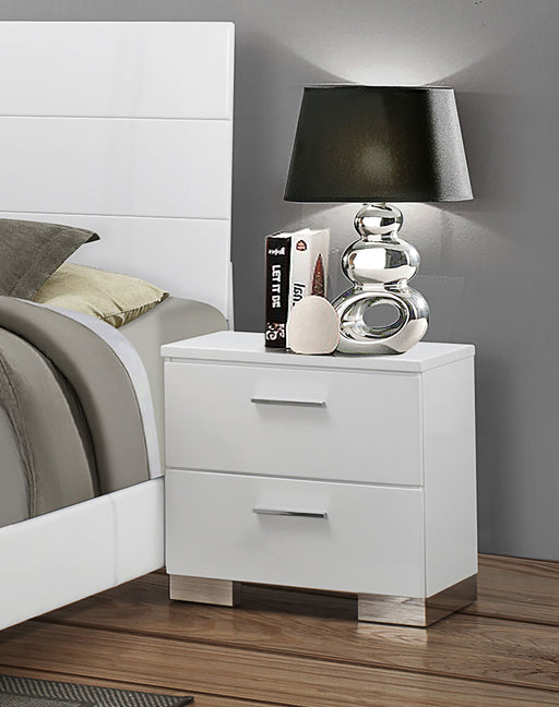 felicity-nightstand