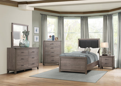 woodrow-chest-brownish-grey