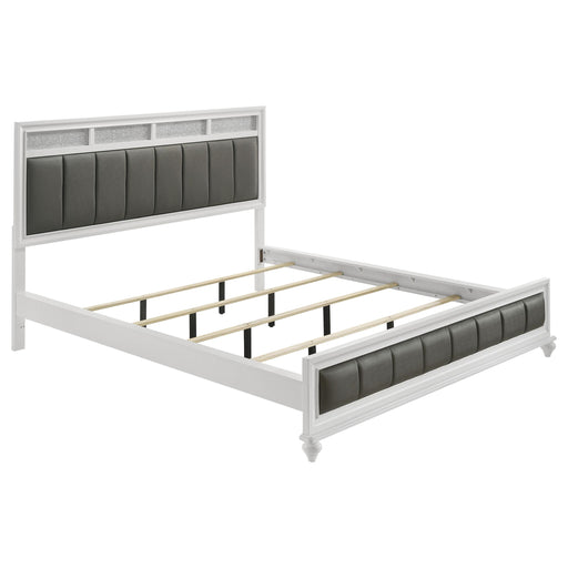 g205893-c-king-bed