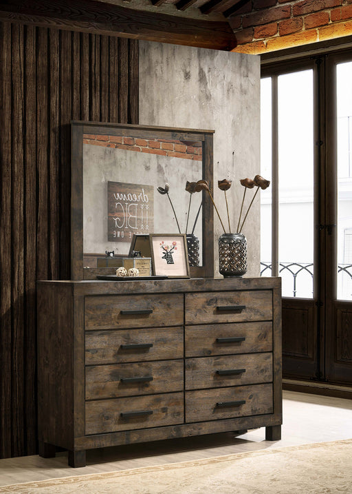 woodmont-dresser-with-mirror