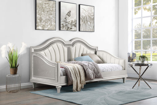 evangeline-daybed