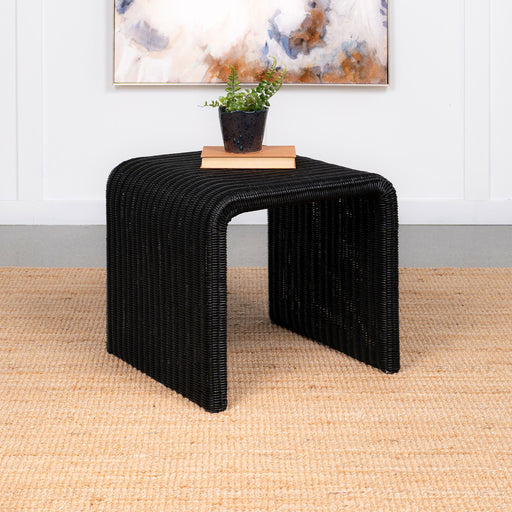 cahya-woven-rattan-sqaure-end-table-black