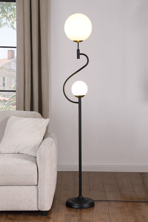 dacki-floor-lamp