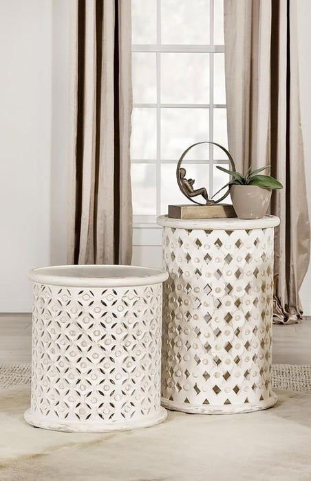 Krish 24-inch Round Accent Table White Washed