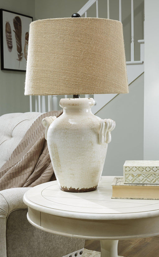 emelda-table-lamp