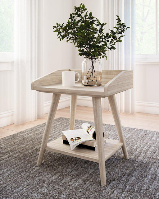 blariden-accent-table