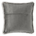 gariland-pillow