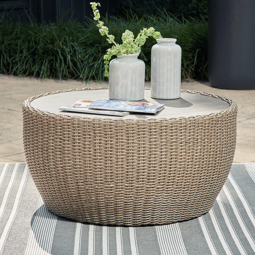 danson-outdoor-coffee-table