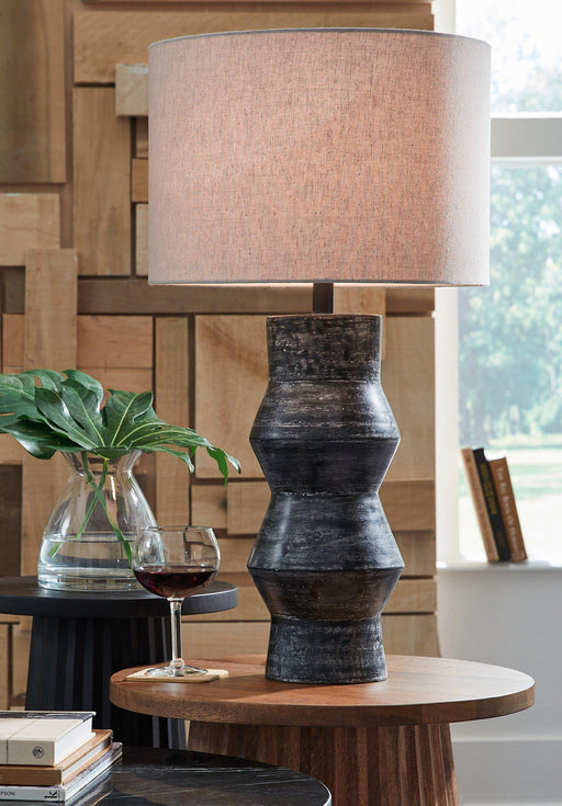 kerbert-table-lamp