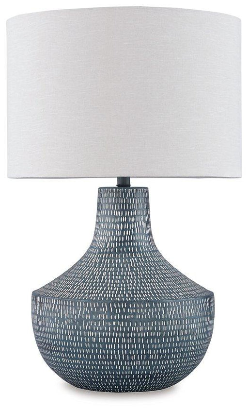 schylarmont-table-lamp