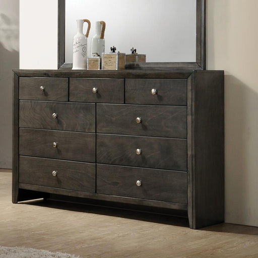 g215843-dresser