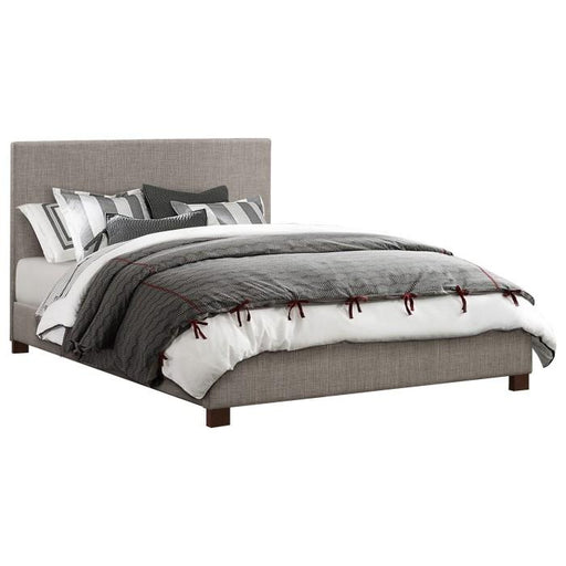 chasin-2-queen-platform-bed