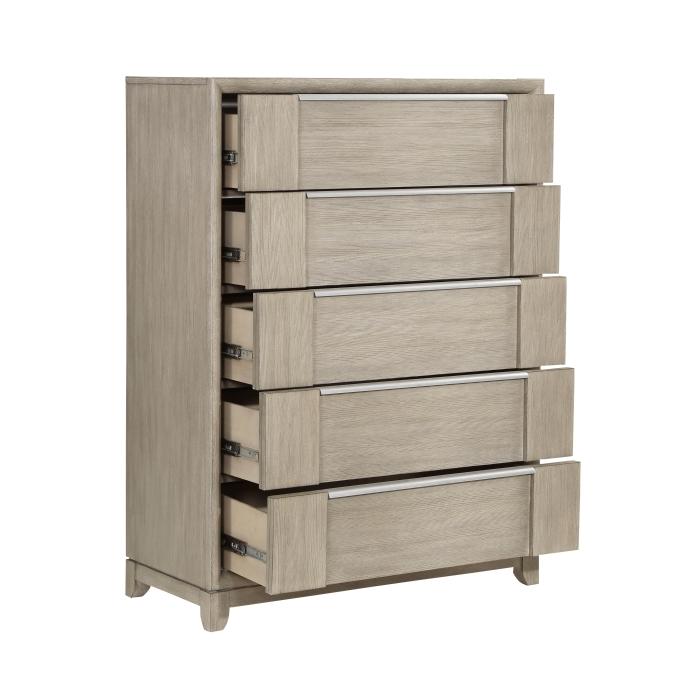 McKewen Chest