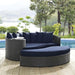 sojourn-outdoor-patio-sunbrella-daybed