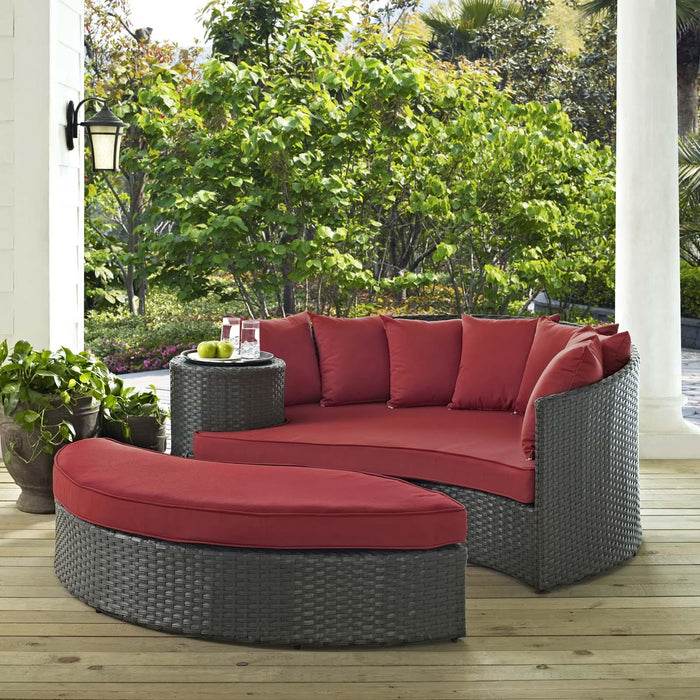 Sojourn Outdoor Patio Sunbrella� Daybed