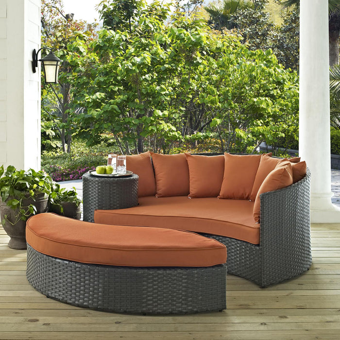 Sojourn Outdoor Patio Sunbrella� Daybed