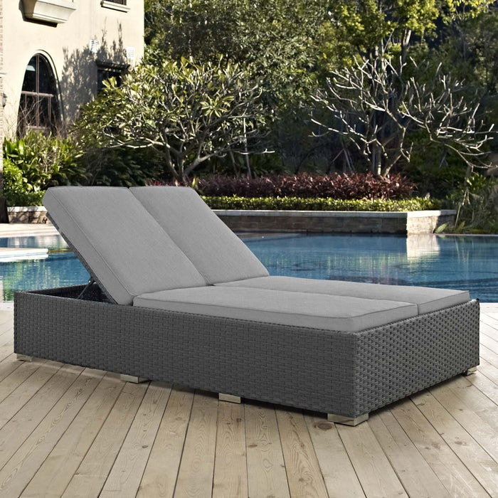 Sojourn Outdoor Patio Sunbrella� Double Chaise