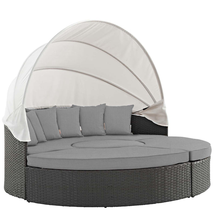 Sojourn Outdoor Patio Sunbrella� Daybed