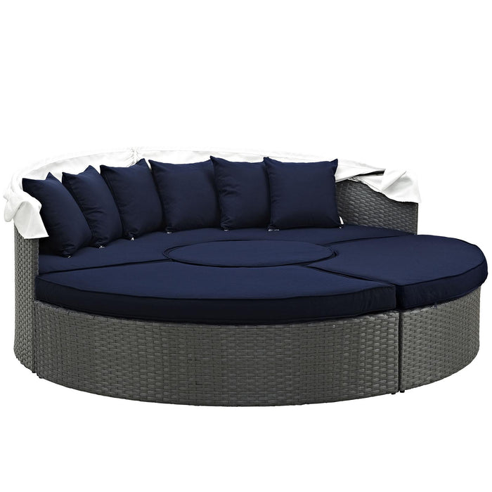 Sojourn Outdoor Patio Sunbrella� Daybed