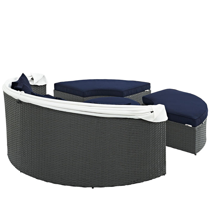 Sojourn Outdoor Patio Sunbrella� Daybed