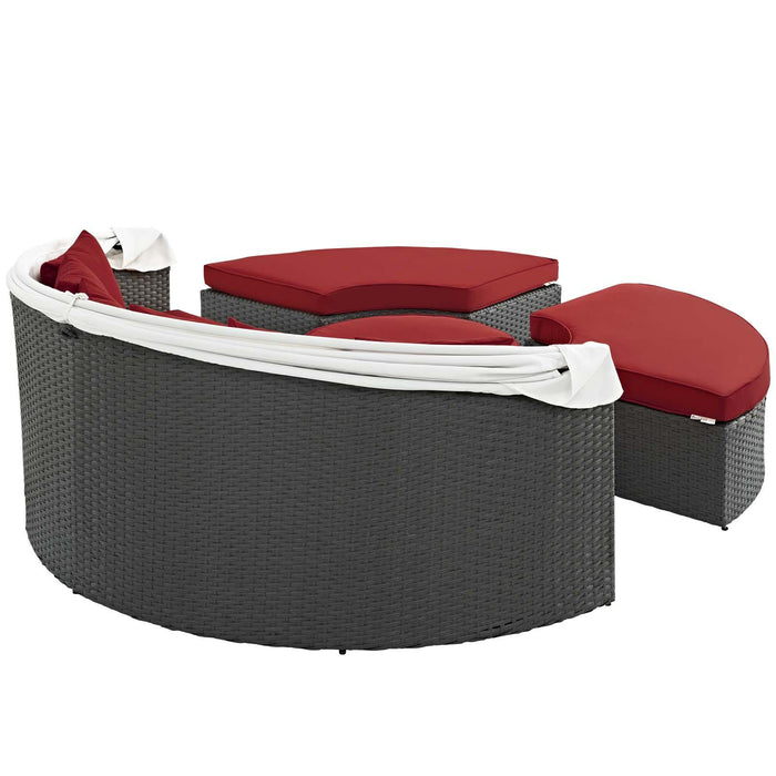 Sojourn Outdoor Patio Sunbrella� Daybed