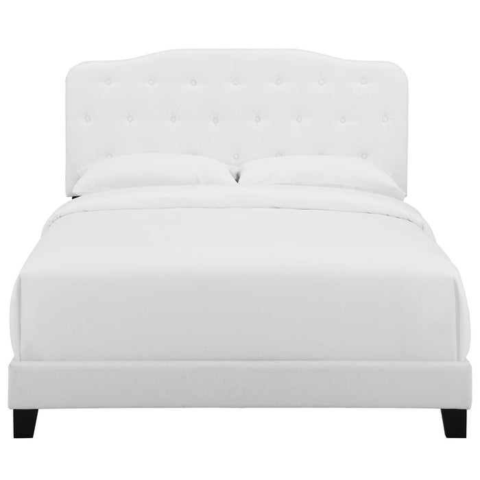 Amelia Queen Upholstered Fabric Bed