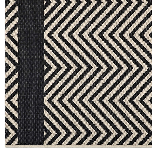 optica-chevron-with-end-borders-5x8-indoor-and-outdoor-area-rug