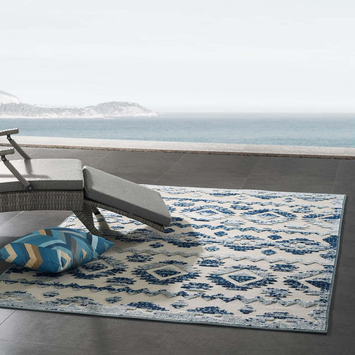 Reflect Takara Abstract Diamond Moroccan Trellis 5x8 Indoor and Outdoor Area Rug