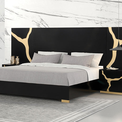 goldsberg-queen-bed-w-wall-panels